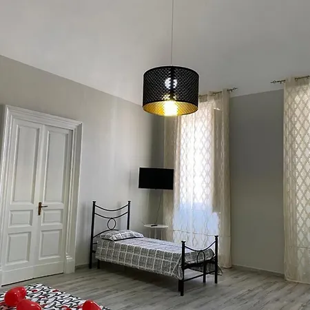 Apartment Monument *
