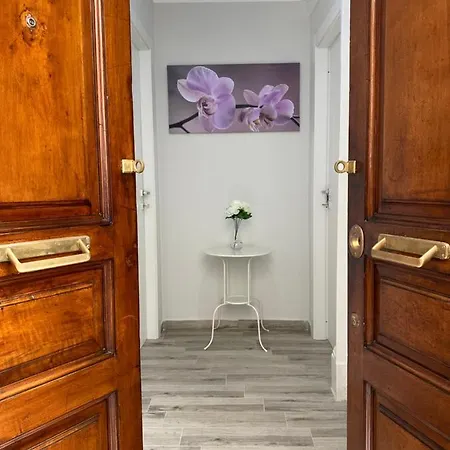Apartment Monument